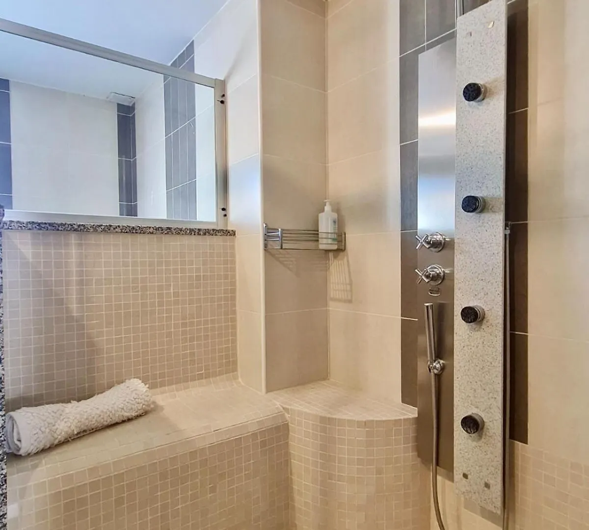 Villa La Vista - Family Friendly Private Pool, Bbq, Sauna Бенальмадена