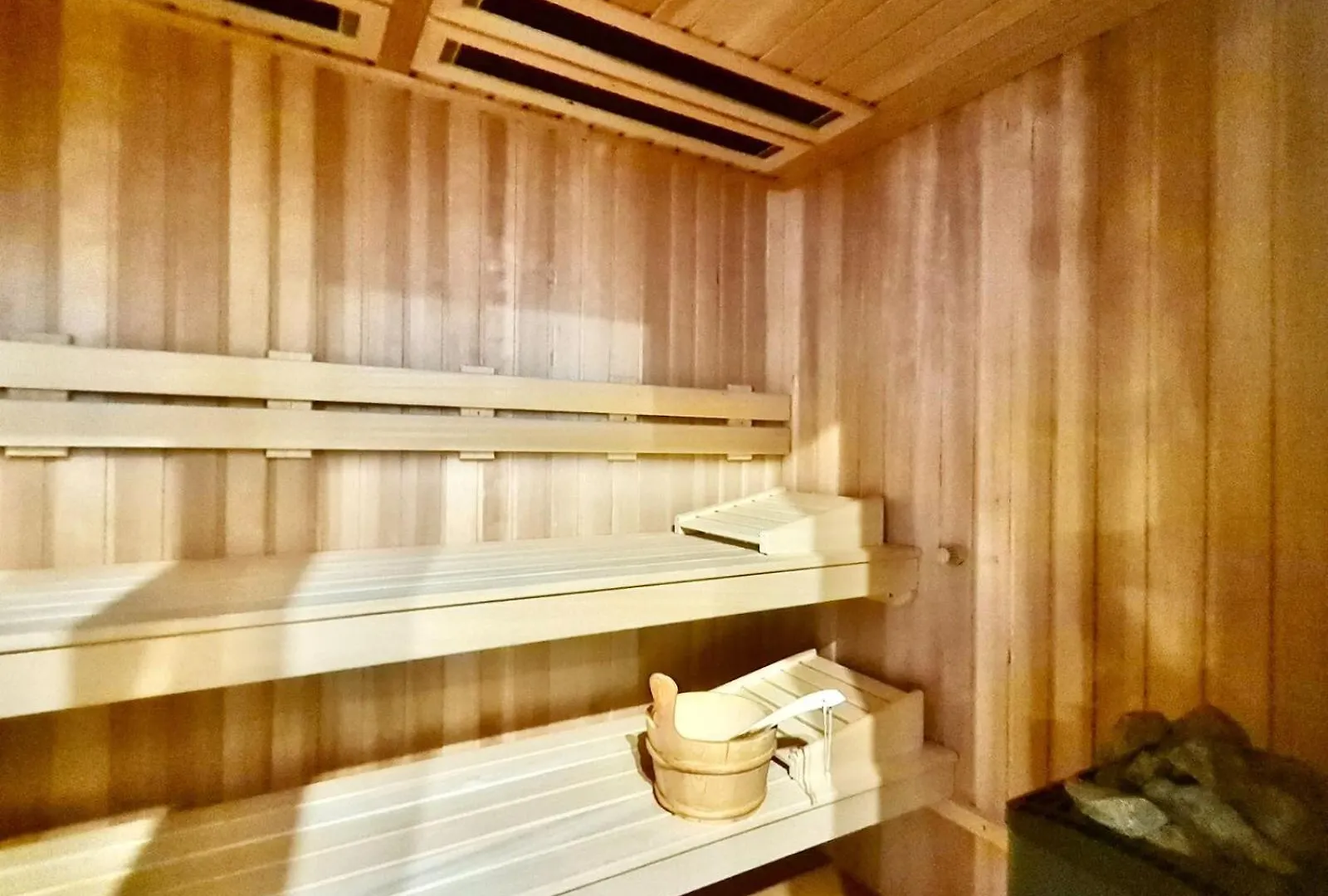 Villa La Vista - Family Friendly Private Pool, Bbq, Sauna Бенальмадена